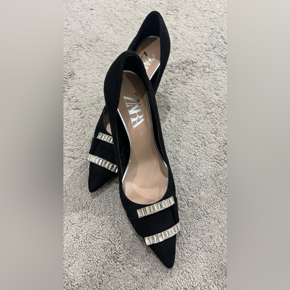 Black suede Zara Heels. Used once only. In excellent condition